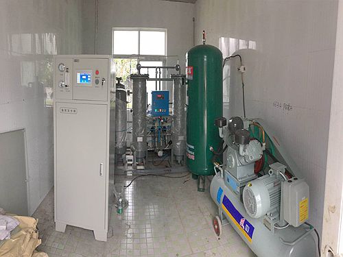 長沙湘麓環(huán)?？萍加邢薰?長沙湘麓臭氧機(jī),長沙食品廠臭氧消毒機(jī),長沙臭氧發(fā)生器,污水處理臭氧設(shè)備